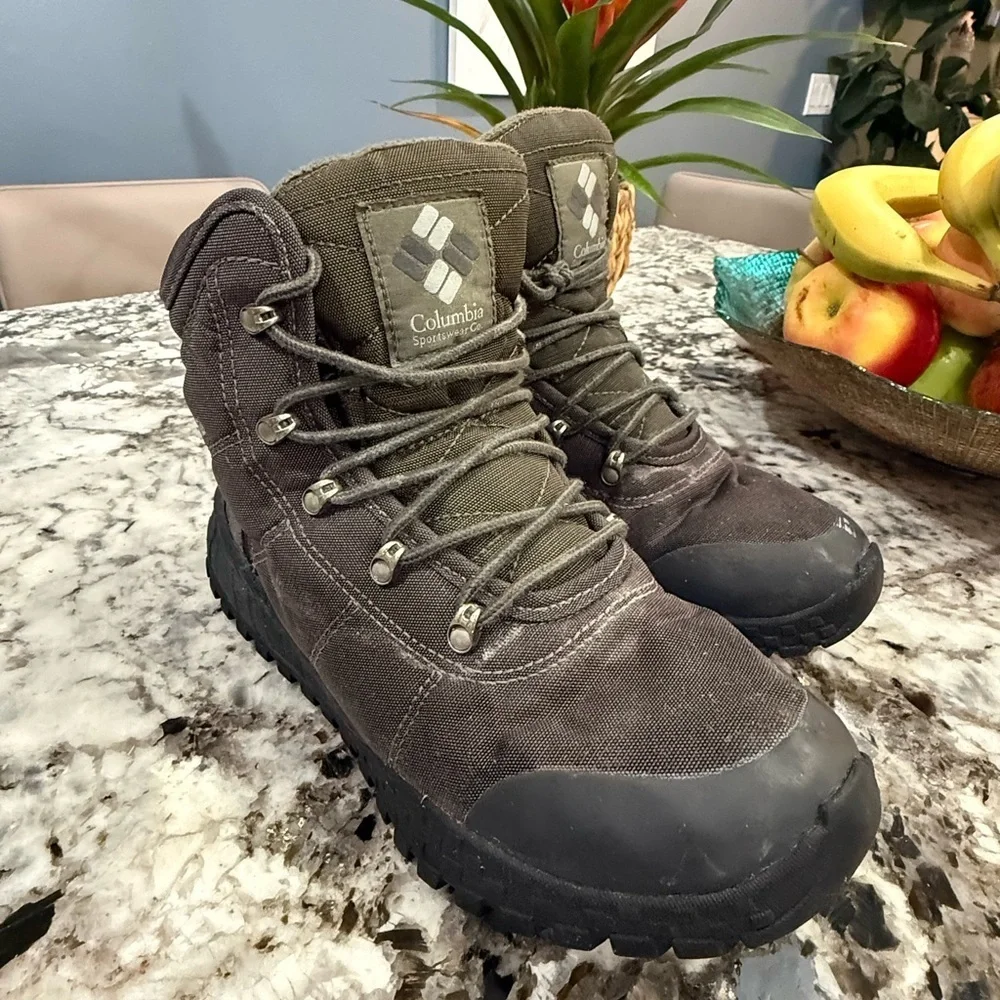 Columbia Fairbanks Lace Boots men’s size 8.5